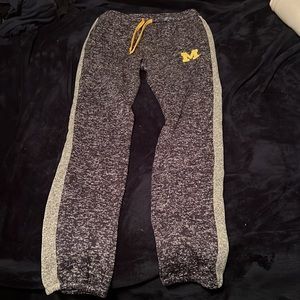 Michigan Joggers size L